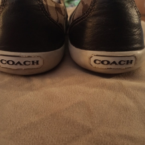 Coach sneakers size 9B - Picture 6 of 6